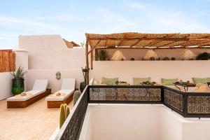 Riad Dar Acsameda & Spa tesisinde bir balkon veya teras