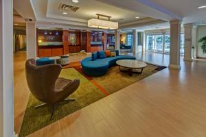 Predel za sedenje v nastanitvi Fairfield Inn and Suites by Marriott Naples