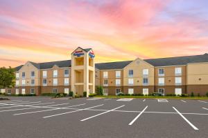 una rappresentazione di un hotel con parcheggio di Fairfield Inn by Marriott Evansville East a Evansville