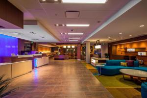 Uma área de estar em Fairfield Inn & Suites by Marriott Pittsburgh North/McCandless Crossing