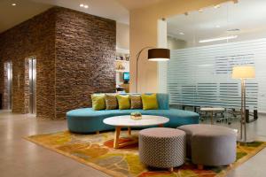 Un lugar para sentarse en Fairfield Inn & Suites by Marriott Villahermosa Tabasco