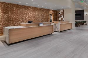 Лоби или рецепция в Residence Inn Denver City Center