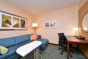 พื้นที่นั่งเล่นของ SpringHill Suites Arundel Mills BWI Airport