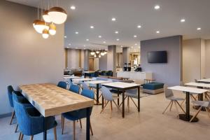 Khu vực ghế ngồi tại TownePlace Suites Salt Lake City Murray