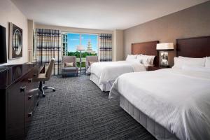 Кровать или кровати в номере The Westin Alexandria Old Town