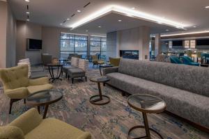 A seating area at TownePlace Suites By Marriott Wrentham Plainville