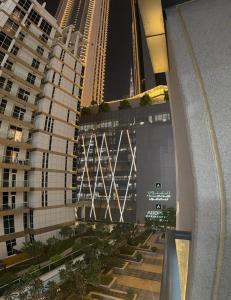 Burj Khalifa View Hostel DownTown