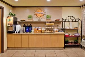 Kaffe- och tefaciliteter på La Quinta Inn & Suites by Wyndham Springdale