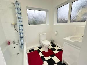 Kylpyhuone majoituspaikassa Large double room in Portsmouth - Mayhall Rd