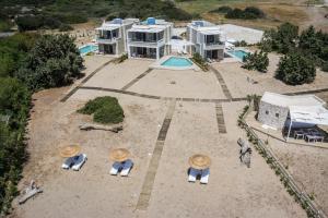 A piscina localizada em Cedar Bay Beachside Villas ou nos arredores