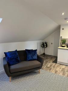 A seating area at An Cuiltheann Apartment