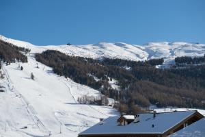 Hotel Crosal durante o inverno