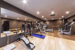 Fitnesscenter och/eller fitnessfaciliteter på HOTEL MYSTAYS PREMIER Kanazawa