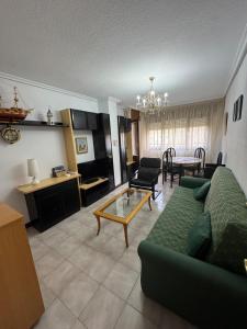 Зона вітальні в Apartment at 20 M De la playa