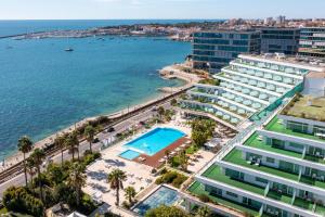 Басейн в или близо до Hotel Cascais Miragem Health & Spa