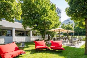 Kebun di luar Best Western Hotel Arabellapark Muenchen