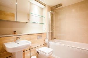 Баня в Staycity Aparthotels Edinburgh West End