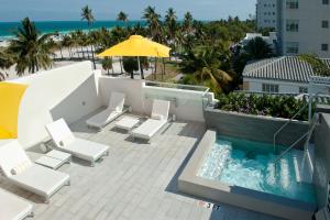 Piscina a Leslie Hotel Ocean Drive o a prop