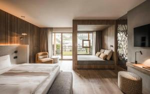 Легло или легла в стая в Excelsior Dolomites Life Resort