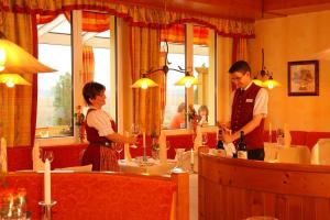 ผู้เข้าพักที่ Ringhotel Hotel Zum Stein