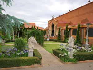 Un jardín fuera de Midrand Conference Centre