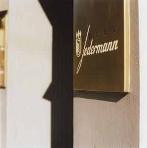 Сертифікат, нагорода, вивіска або інший документ, виставлений в Hotel Jedermann