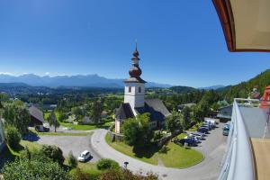 Splošen pogled na gorovje oz. razgled na gore, ki ga ponuja hotel