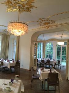 Restaurant o iba pang lugar na makakainan sa Hotel Schloss Rabenstein