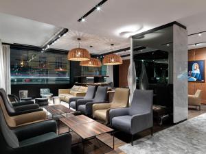 Seating area sa Sense Hotel Sofia, a Member of Design Hotels