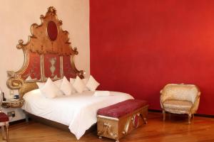 Casona de la Republica Hotel Boutique & SPA房間的床