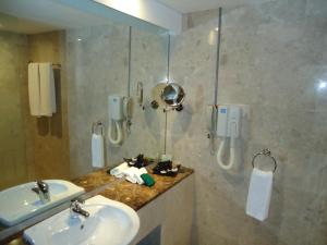 Ванная комната в Al Jazira Club Hotel