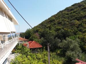 Vista general d'una muntanya o vistes d'una muntanya des de l'hostal o pensió