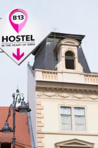 Certifikát, hodnocení, plakát nebo jiný dokument vystavený v ubytování B13 Hostel