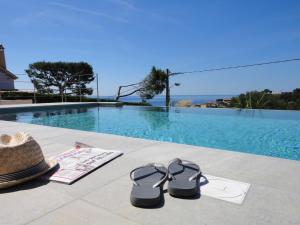 Kolam renang di atau dekat dengan Home Cassis - Maison Mediterranée - Piscine chauffée