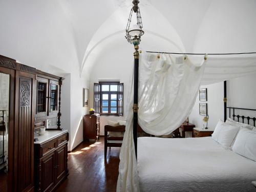 Cama ou camas em um quarto em 1864 The Sea Captain's House