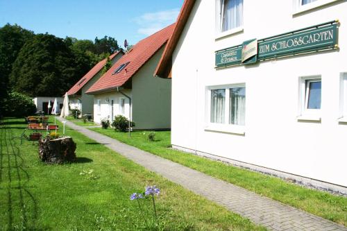 Galeriebild der Unterkunft Zum Schlossgarten in Ralswiek