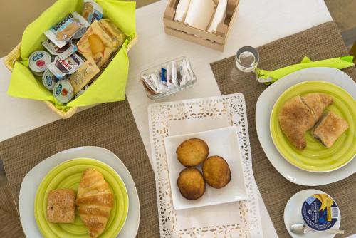 Comida no cama e café (B&B) ou em algum lugar perto