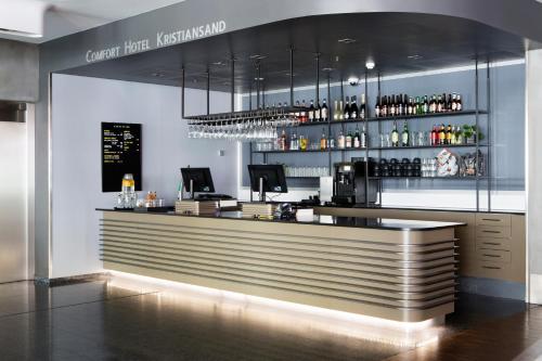 The lounge or bar area at Comfort Hotel Kristiansand