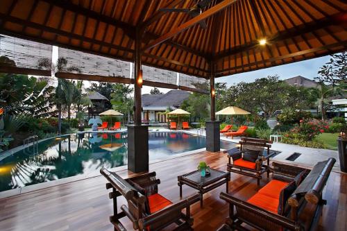 Басейн в Villa L'Orange Bali або поблизу