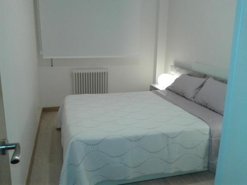 Apartamento Avenida Portugal-Espolon 객실 침대