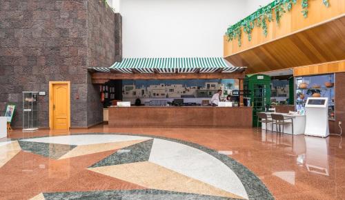 The lobby or reception area at BLUESEA Costa Bastian