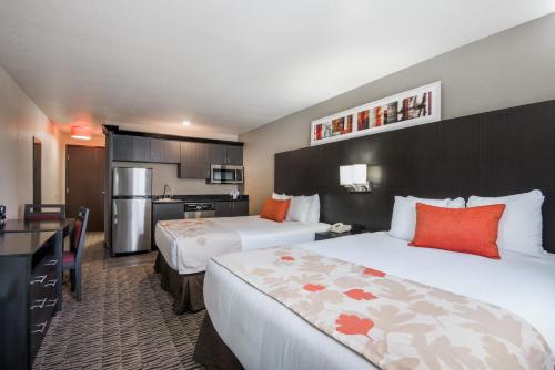 Katil atau katil-katil dalam bilik di Hawthorn Suites Las Vegas