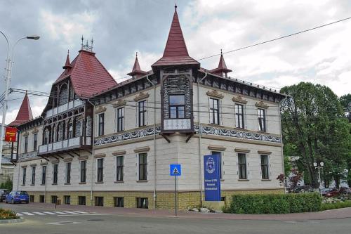 Budova, v ktorej sa hotel nachádza