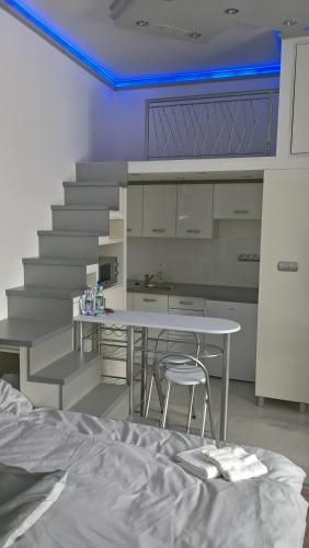 Ett kök eller pentry på Széchenyi Apartman Miskolc belvárosban