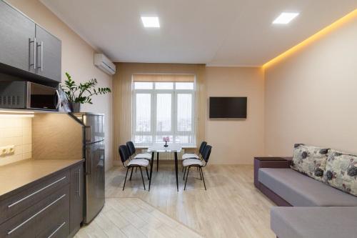 Kjøkken eller kjøkkenkrok på Lux Apart Lviv apartments