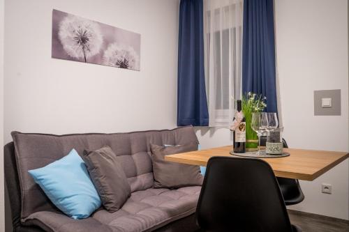 Зона вітальні в Sunny Hotel Straubing