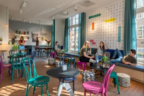 Гости Stayokay Hostel Amsterdam Vondelpark