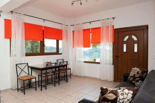 Istumisnurk majutusasutuses Apartments Villa L&M Skiathos