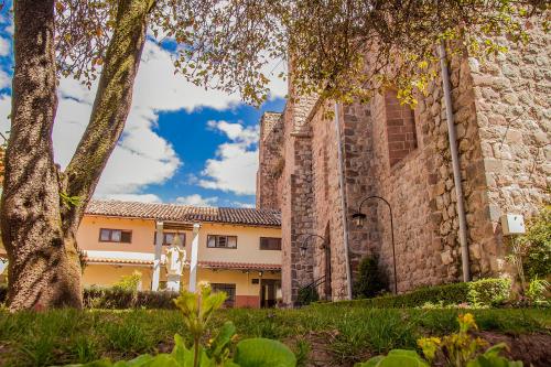 Vonkajšia záhrada v ubytovaní Hotel Monasterio San Pedro