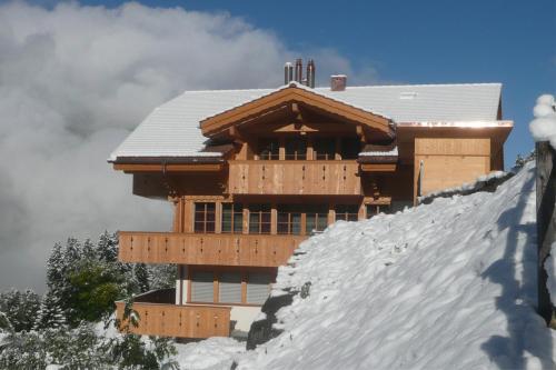 Holiday flat #1, Chalet Aberot, Wengen, Switzerland talvel